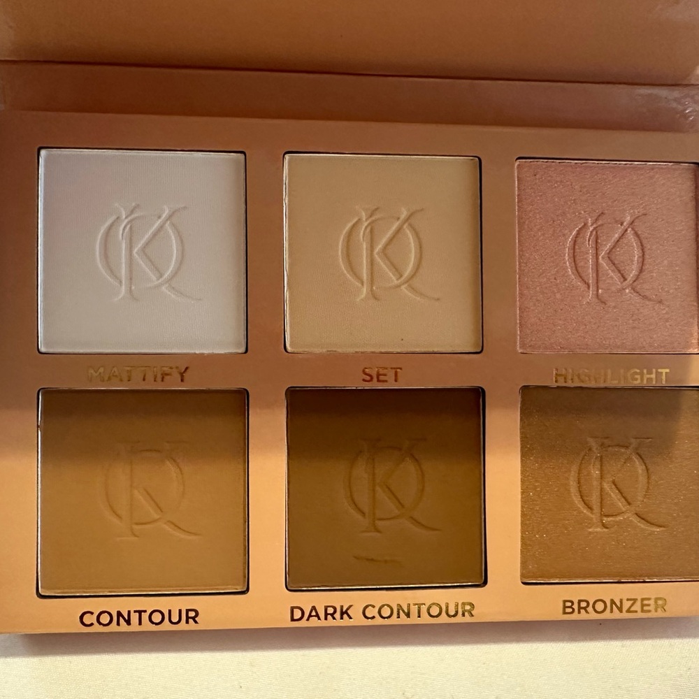 Kenia Ontiveros Beauty Set and Define Kit Contour Bronzer Highlighter Setting